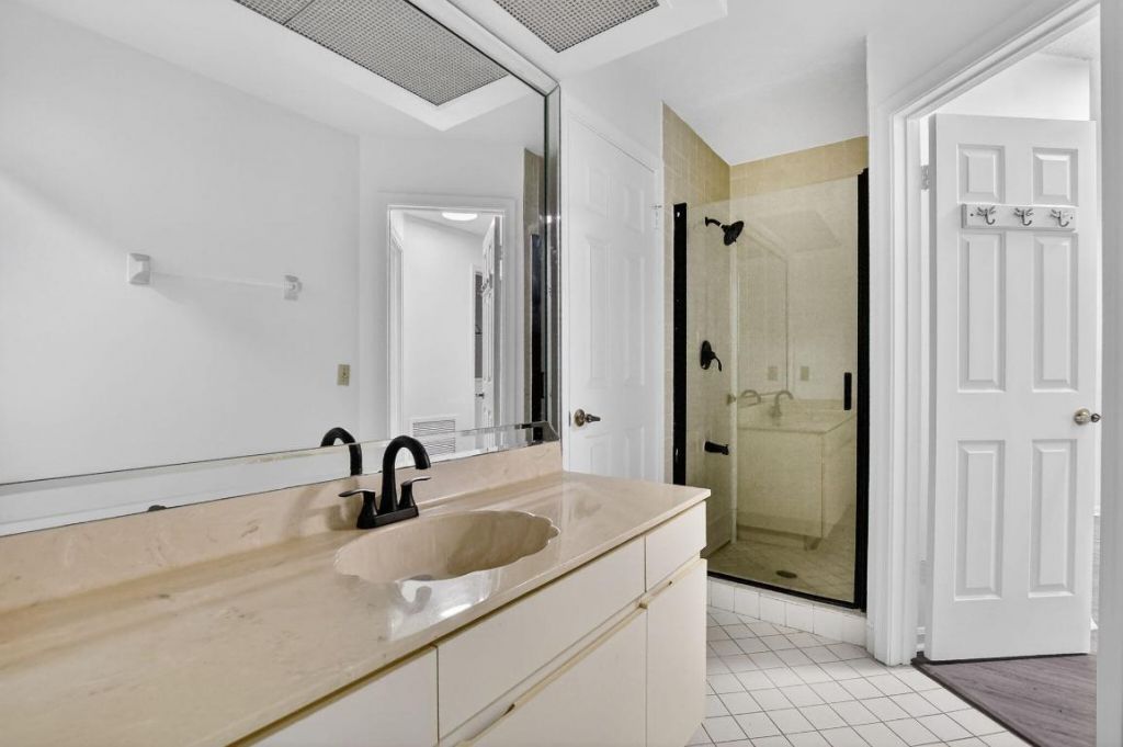 5530 Coach House Circle, Unit E, Boca Raton, FL 33486 Photo