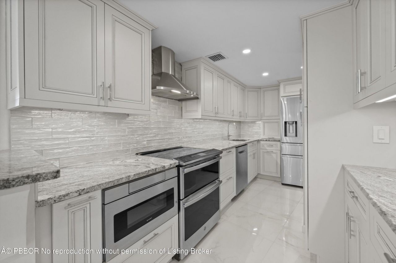 2760 S Ocean Boulevard, Unit 517, Palm Beach, FL 33480 Photo