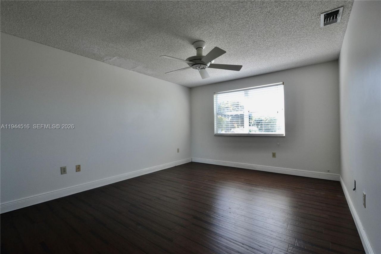 9861 SW 222nd Ter, Cutler Bay, FL 33190 Photo