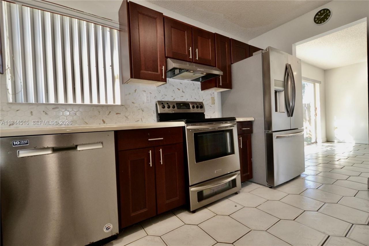 9861 SW 222nd Ter, Cutler Bay, FL 33190 Photo