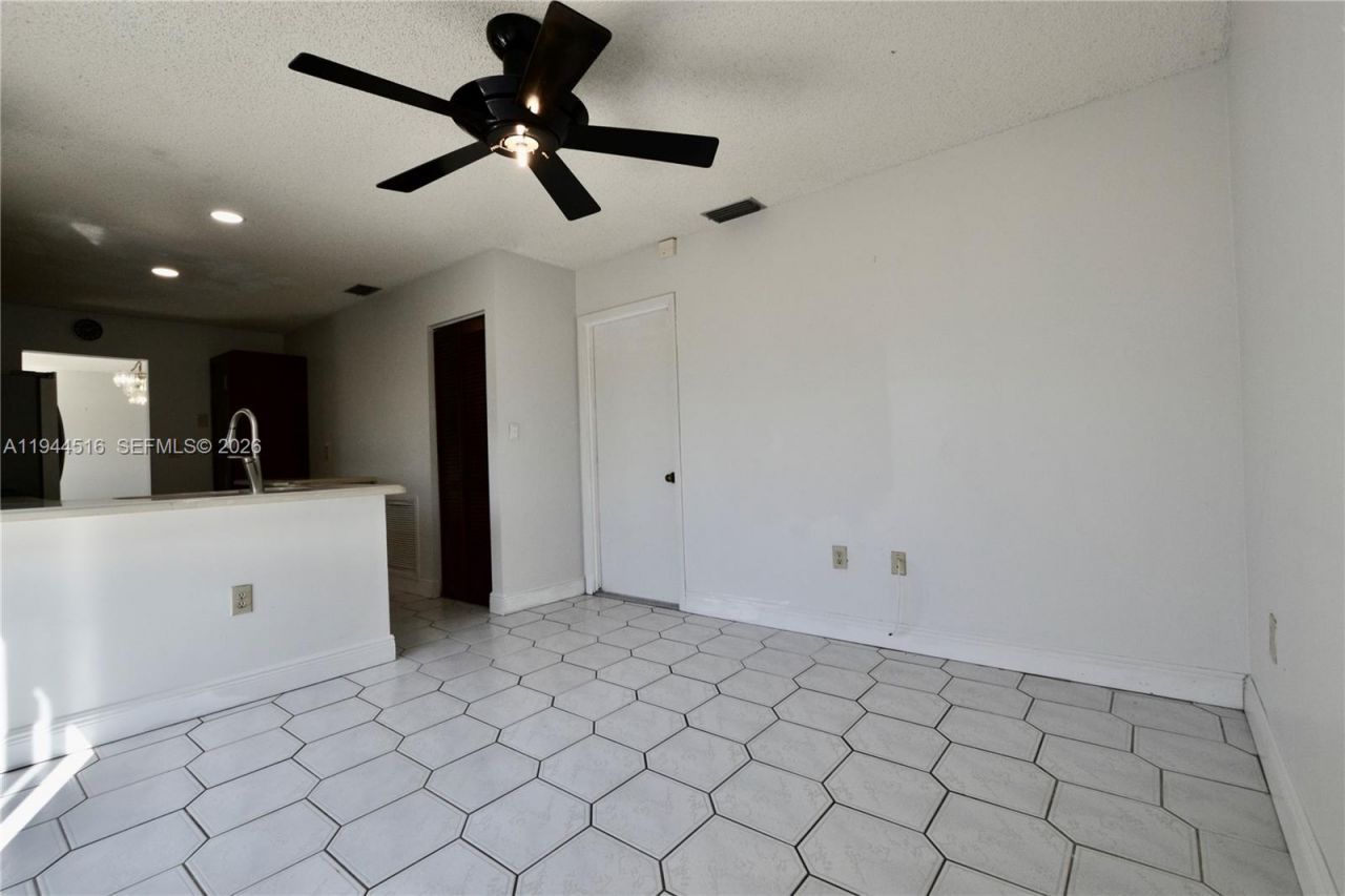 9861 SW 222nd Ter, Cutler Bay, FL 33190 Photo