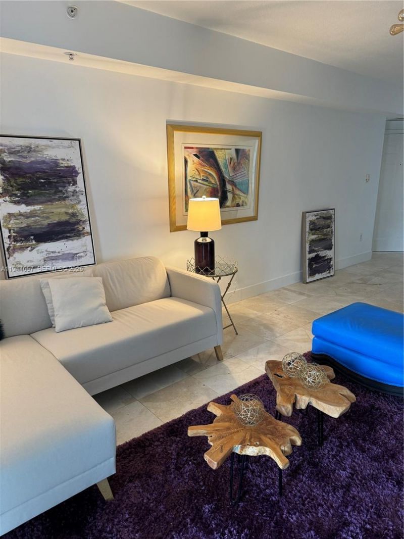 170 SE 14th St , Unit 2405, Miami, FL 33131 Photo