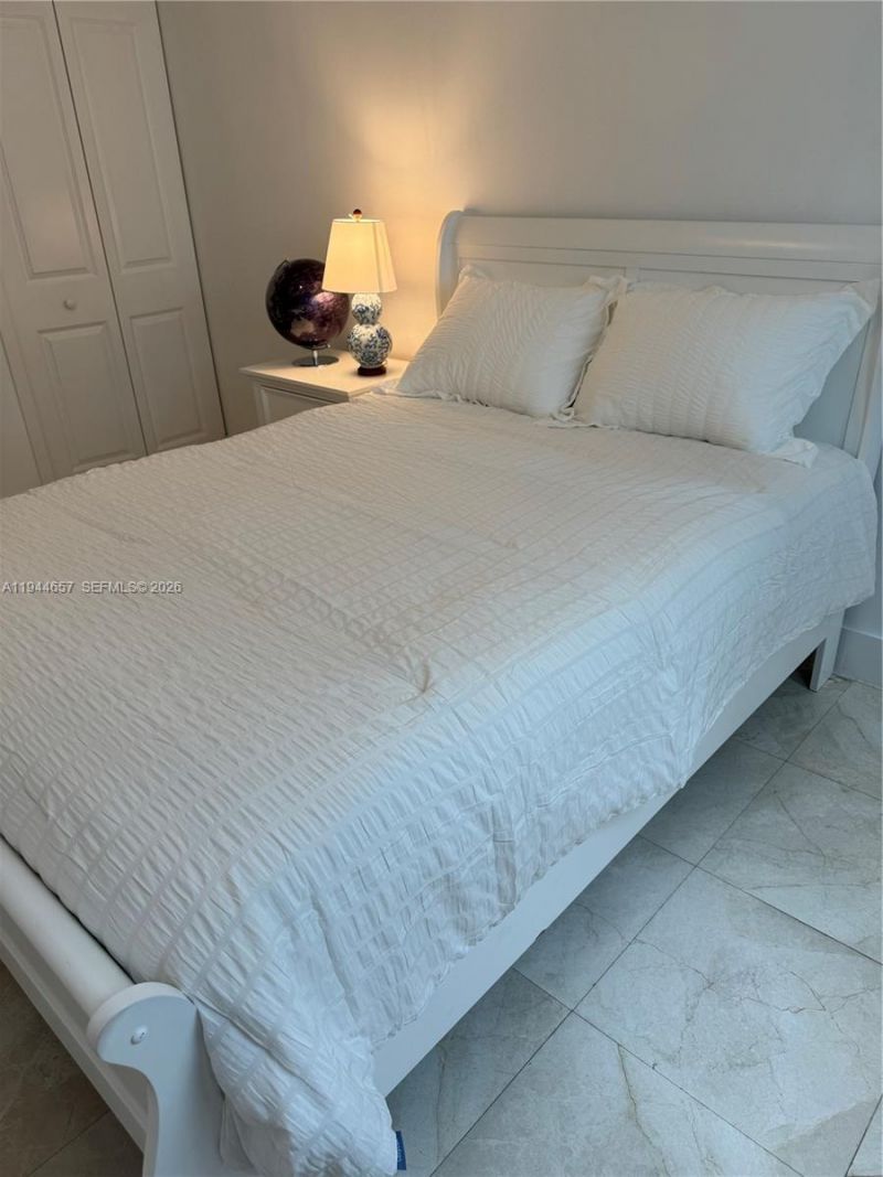 170 SE 14th St , Unit 2405, Miami, FL 33131 Photo