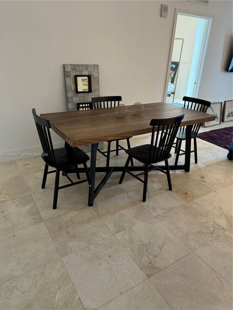 170 SE 14th St , Unit 2405, Miami, FL 33131 Photo