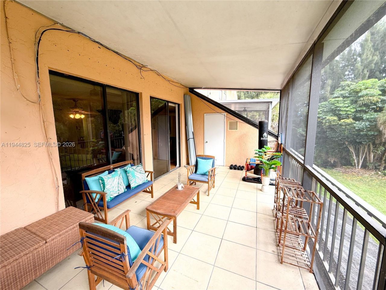 450 Commodore Dr, Unit 306, Plantation, FL 33325 Photo