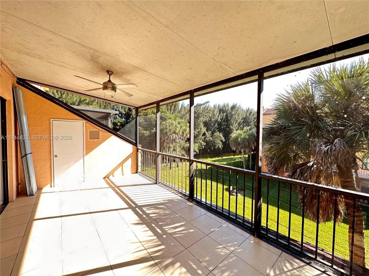 450 Commodore Dr, Unit 306, Plantation, FL 33325 Photo