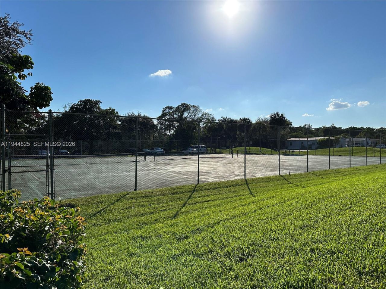 450 Commodore Dr, Unit 306, Plantation, FL 33325 Photo