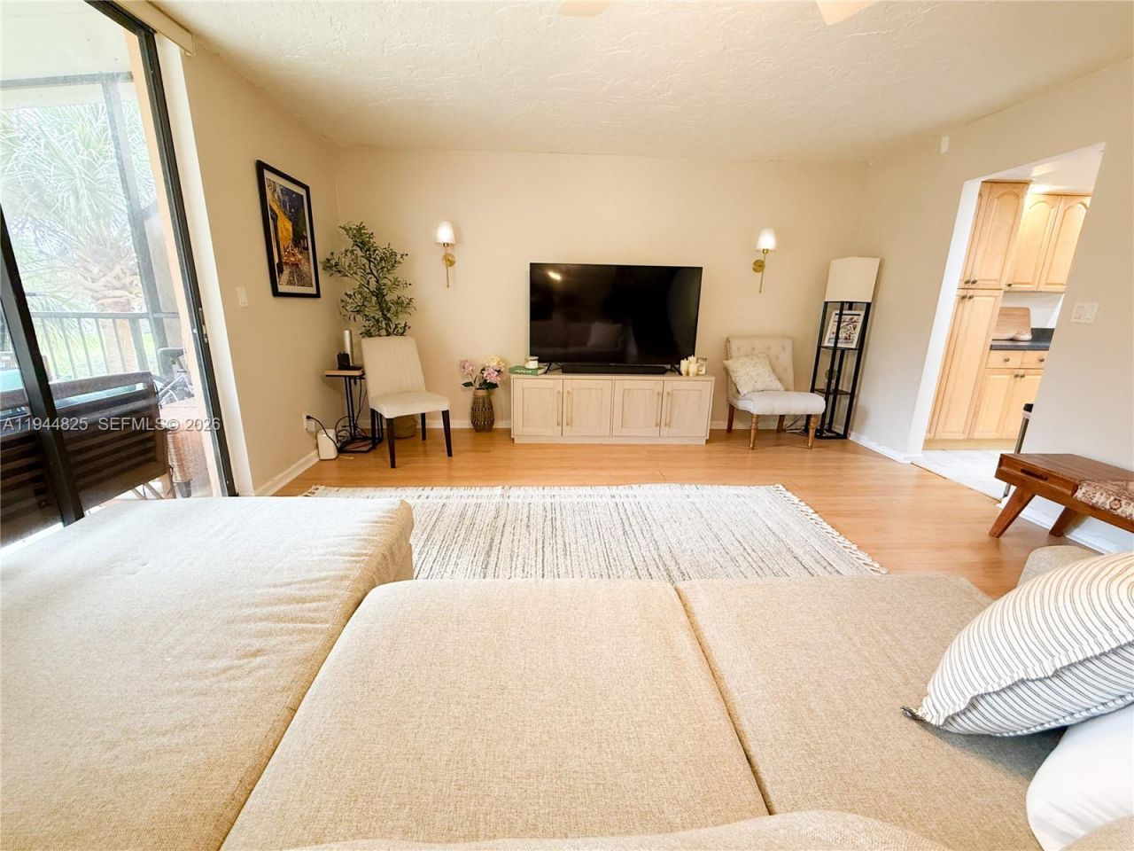 450 Commodore Dr, Unit 306, Plantation, FL 33325 Photo