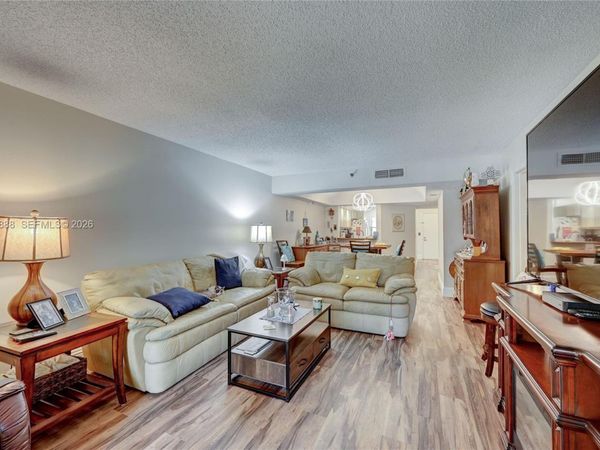 23344 Carolwood Ln, Unit 303, Boca Raton, FL 33428