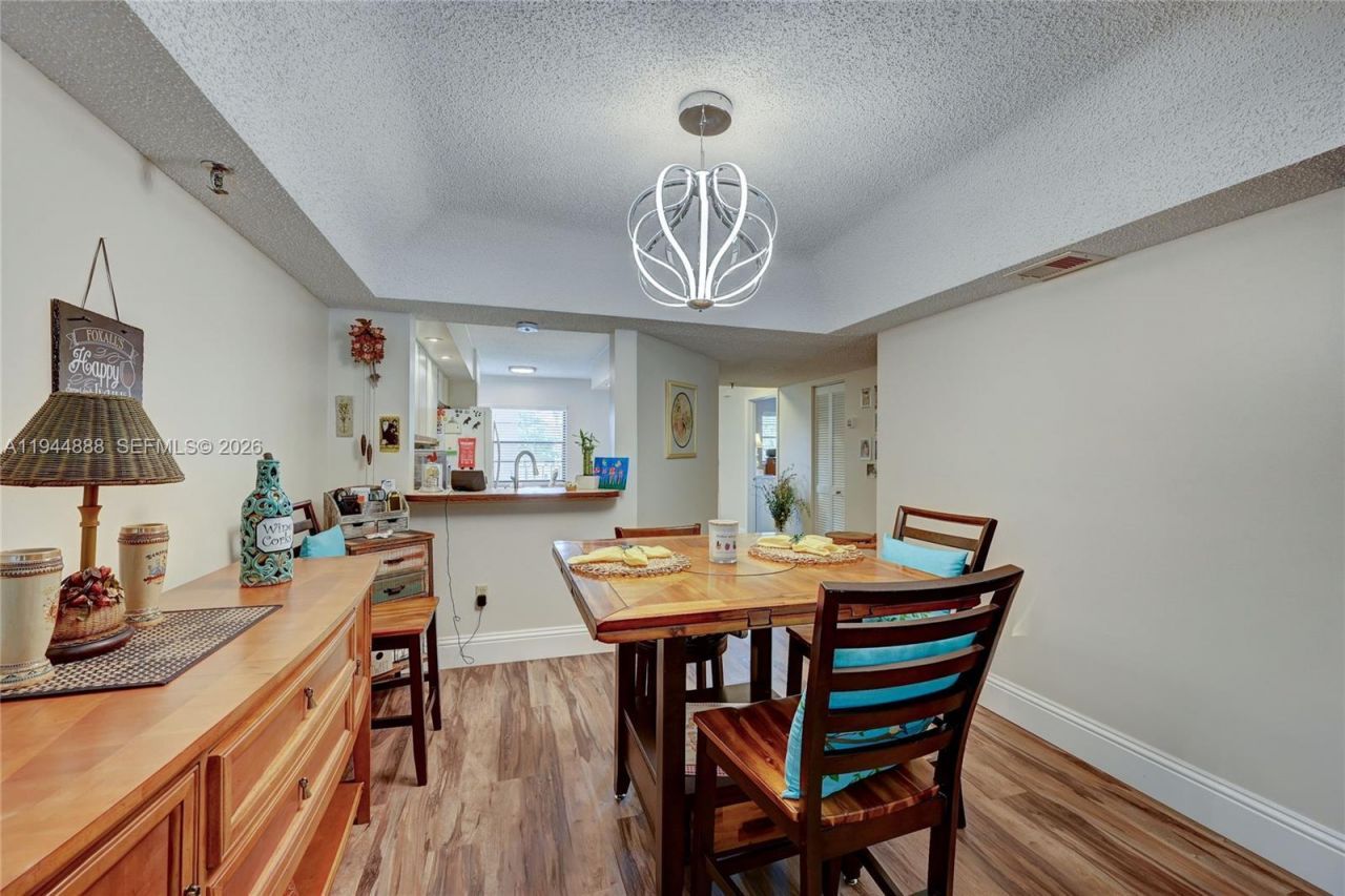 23344 Carolwood Ln, Unit 303, Boca Raton, FL 33428 Photo