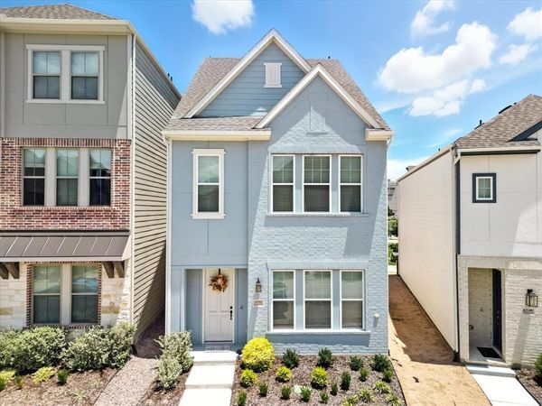 4352 Henderson Avenue, North Richland Hills, TX 76180