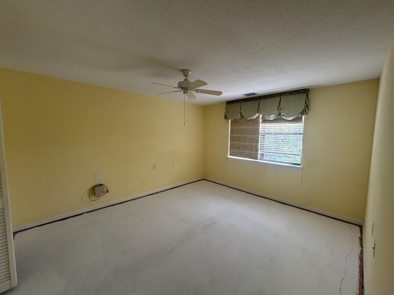 5001 Little River Rd. Photo 6