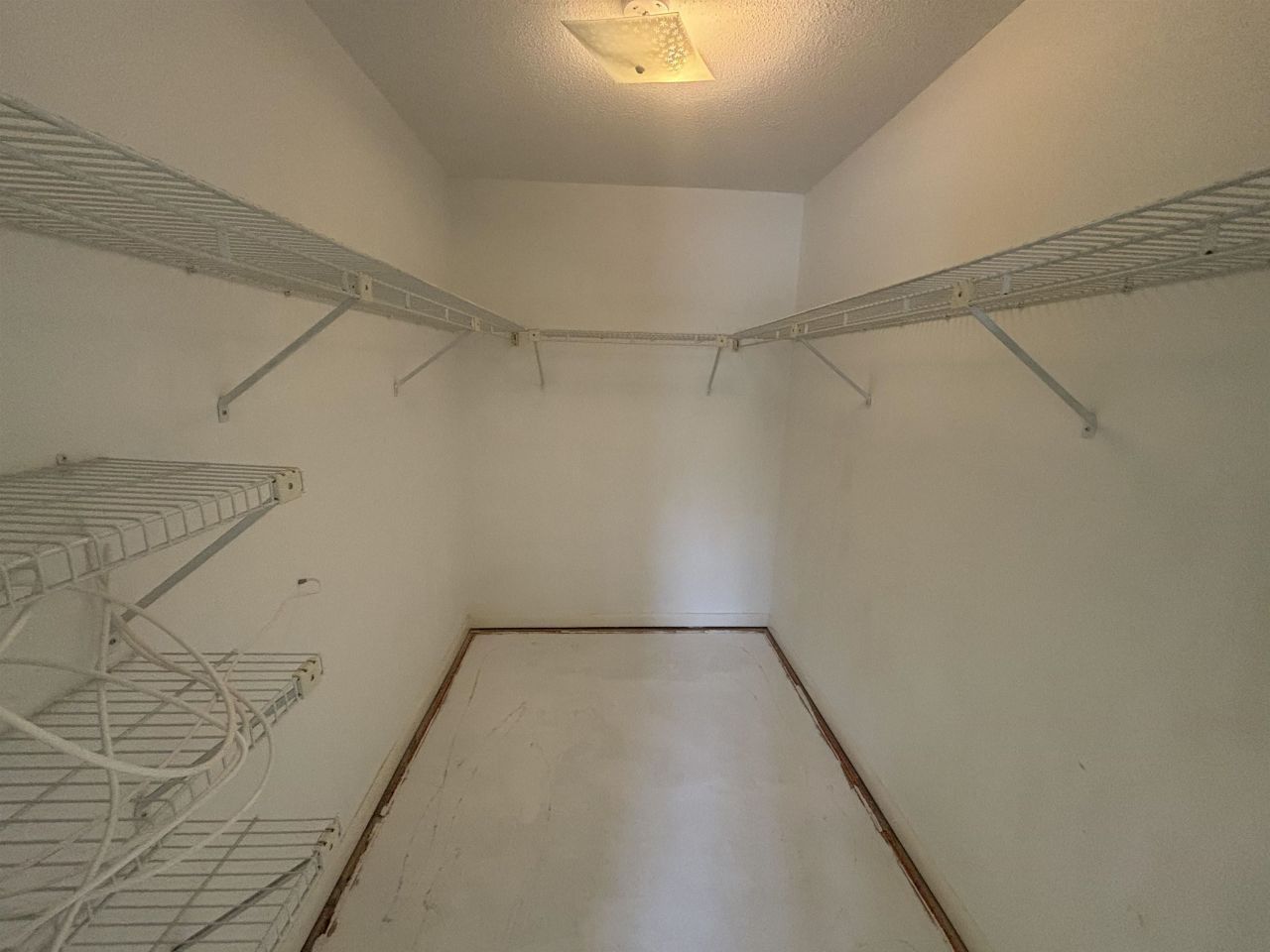 5001 Little River Rd. Photo 7