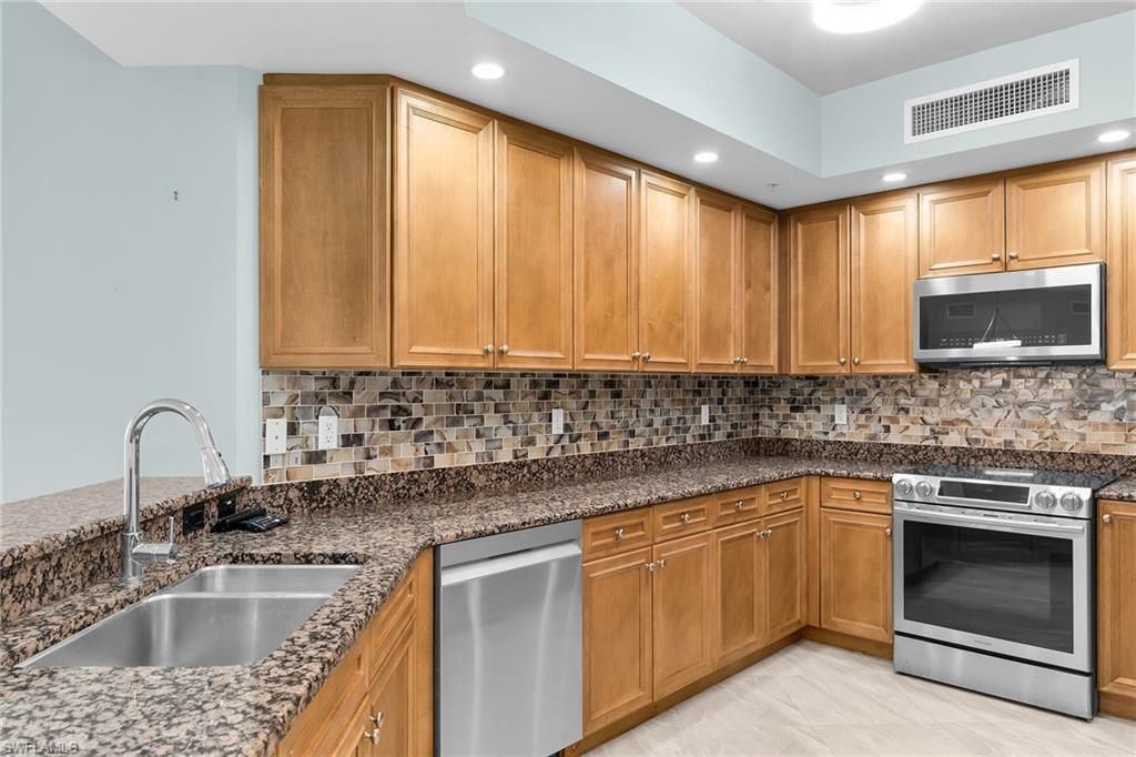 1065 Borghese Ln, Unit 1902, Naples, FL 34114 Photo
