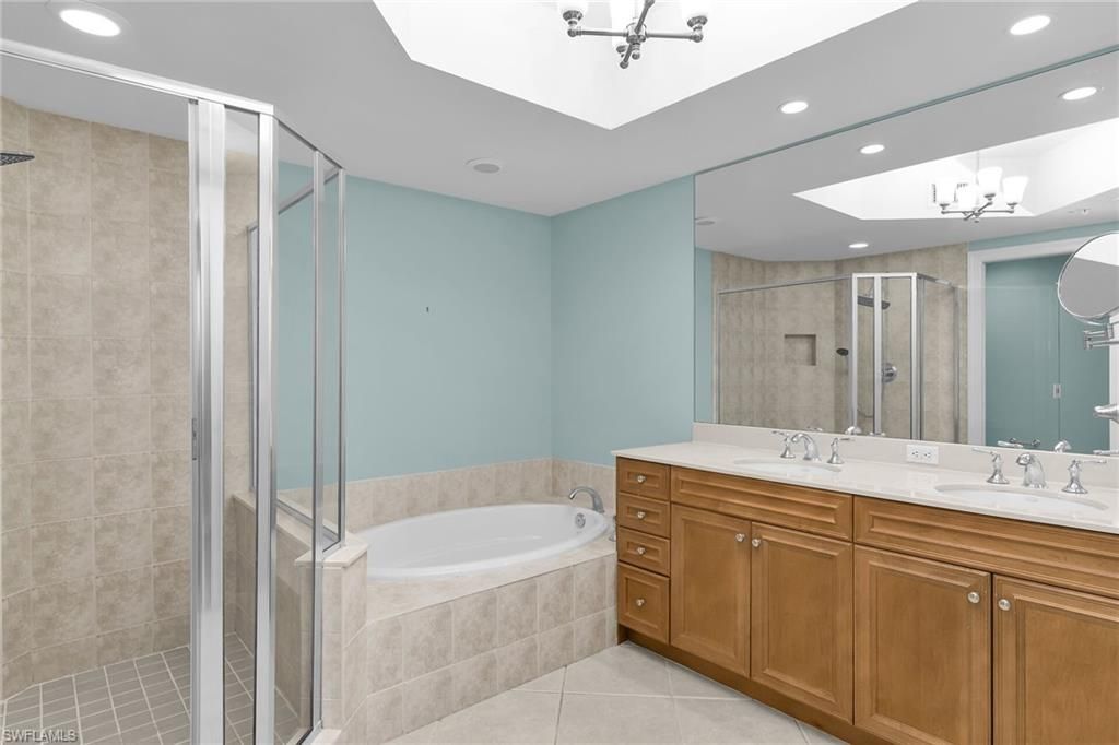 1065 Borghese Ln, Unit 1902, Naples, FL 34114 Photo