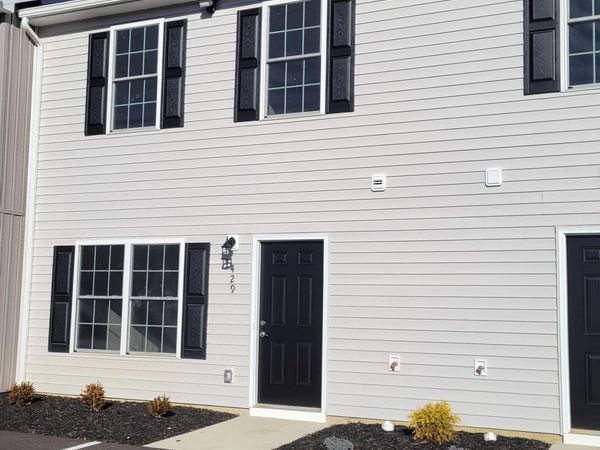 429 N Washington AVE , Unit 2, Pulaski, VA 24301