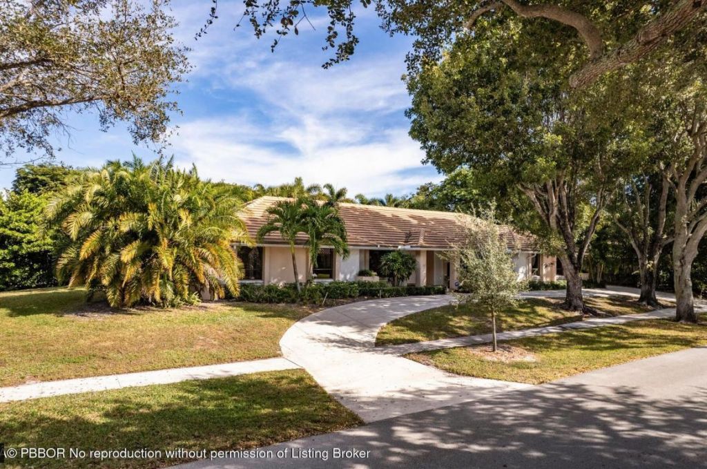 2812 Embassy Drive, West Palm Beach, FL 33401 Photo