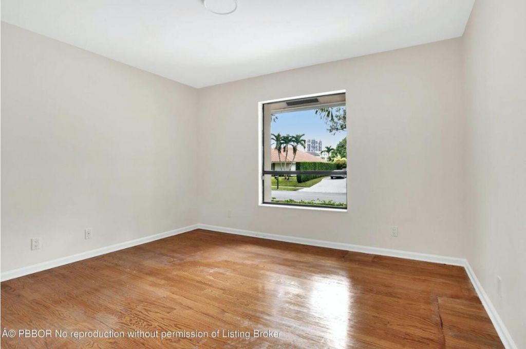 2812 Embassy Drive, West Palm Beach, FL 33401 Photo