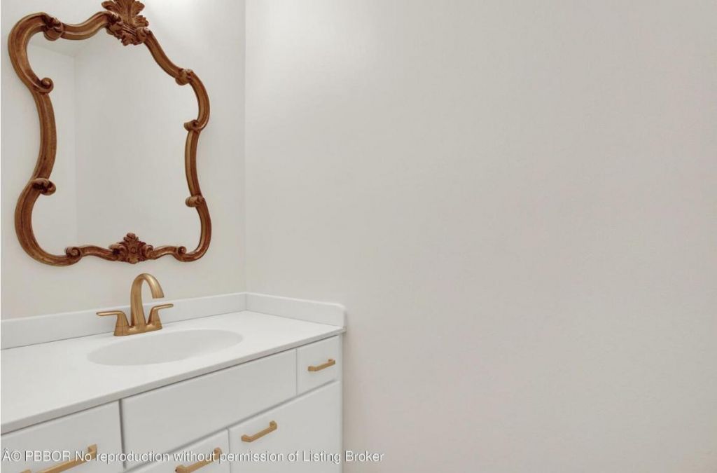 2812 Embassy Drive, West Palm Beach, FL 33401 Photo