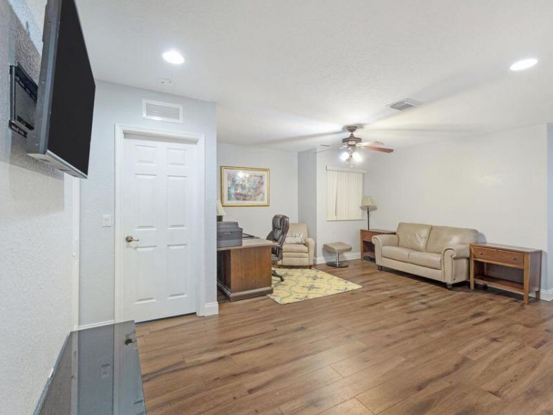 846 Gazetta Way, West Palm Beach, FL 33413 Photo