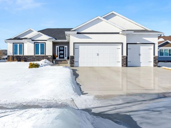 3609 Crimson Loop S, Fargo, ND 58104