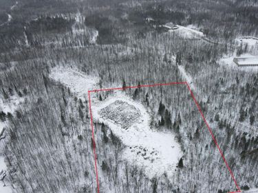 101 Baich Drive , Coleraine, MN 55722