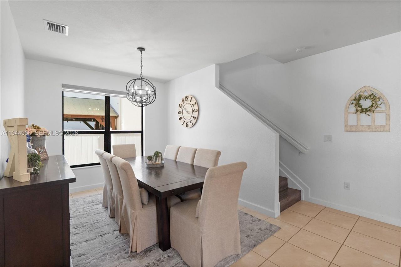 3573 W 93rd Pl, Hialeah, FL 33018 Photo