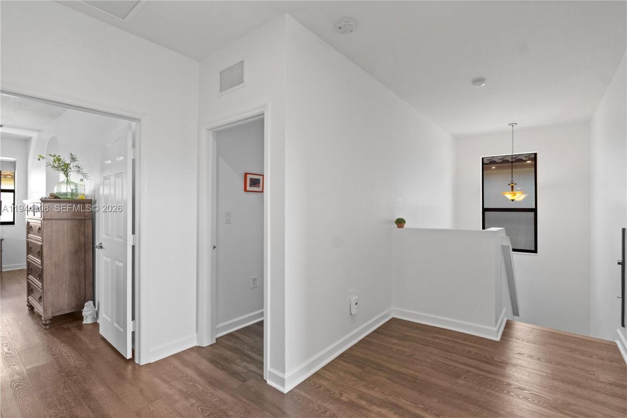 3573 W 93rd Pl, Hialeah, FL 33018 Photo