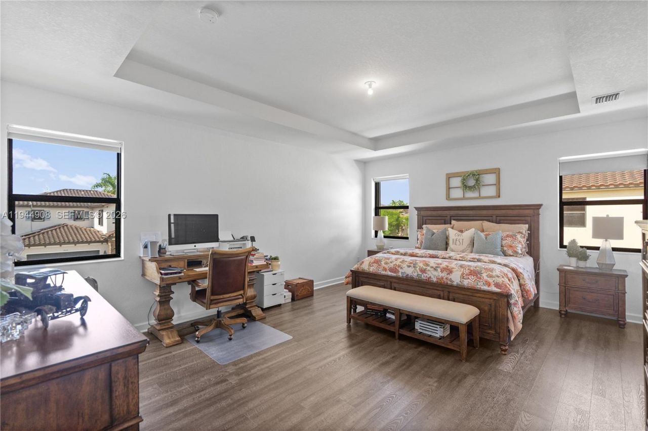 3573 W 93rd Pl, Hialeah, FL 33018 Photo