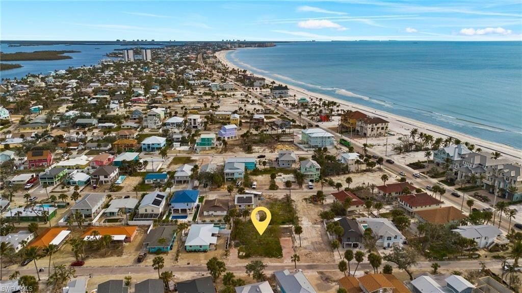 136 Madison Ct, Fort Myers Beach, FL 33931 Photo