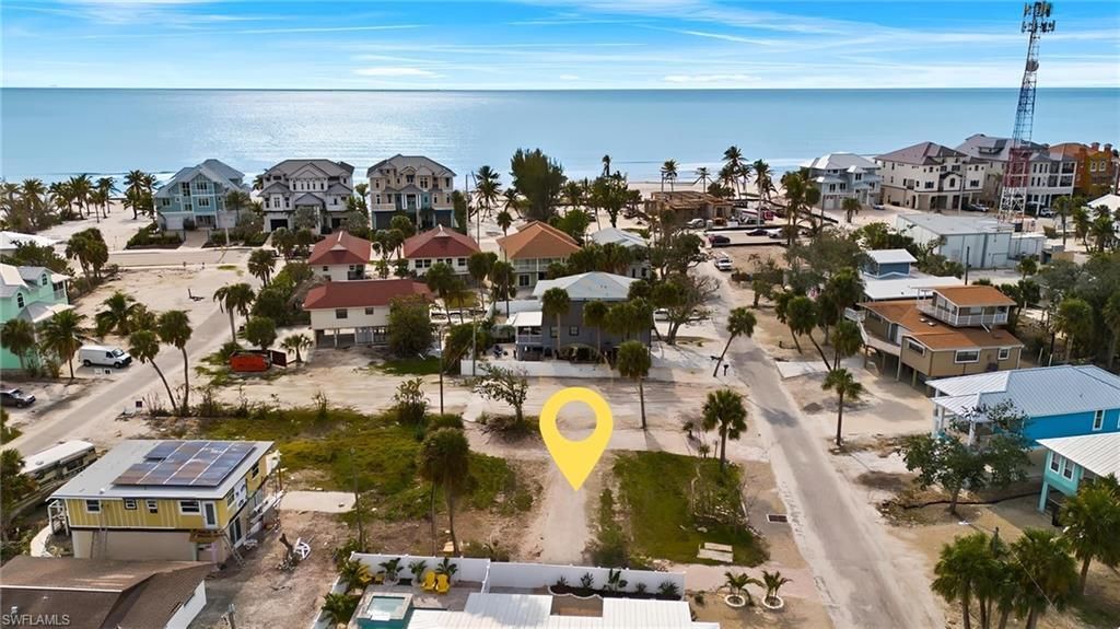 136 Madison Ct, Fort Myers Beach, FL 33931 Photo