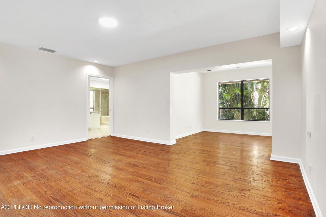 2812 Embassy Drive, West Palm Beach, FL 33401 Photo