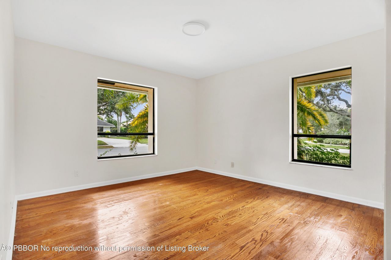 2812 Embassy Drive, West Palm Beach, FL 33401 Photo