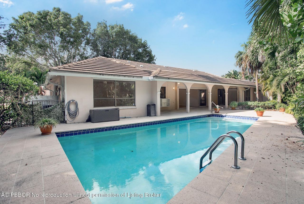 2812 Embassy Drive, West Palm Beach, FL 33401 Photo