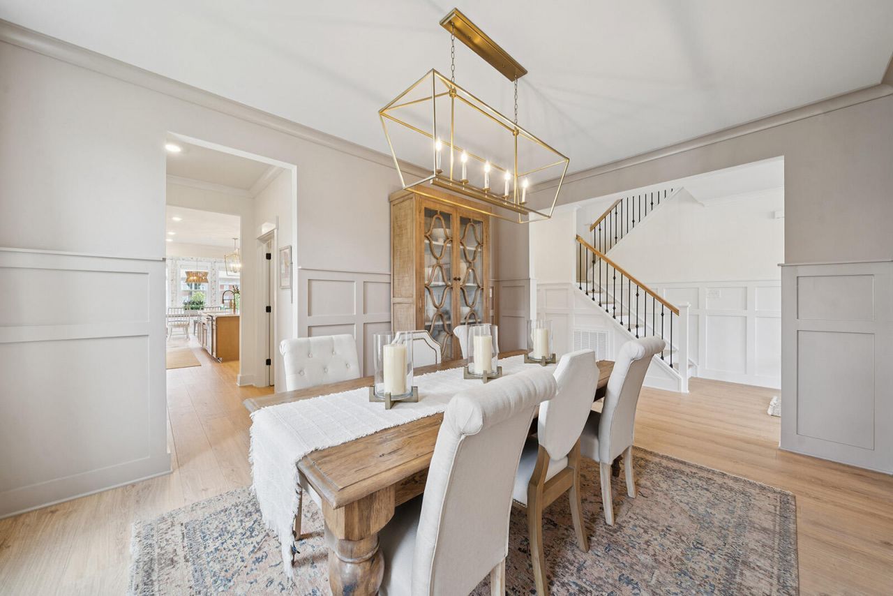 138 Grange Circle Photo 8