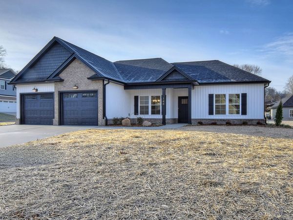 146 Ervin Loop, Erwin, TN 37650