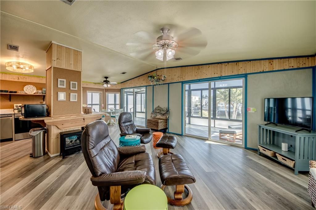 7281 Cobiac Dr, Saint James City, FL 33956 Photo