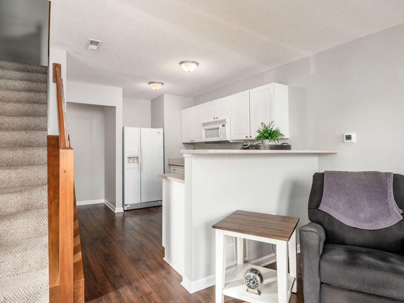 7036 Cavalcade Drive, Unit 34, New Albany, OH 43054 Photo 11