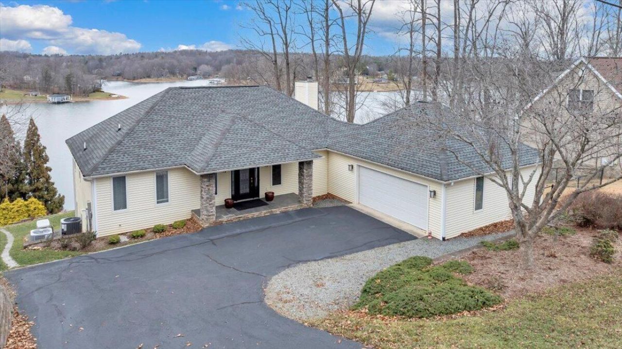 230 Sterling Cir, Union Hall, VA 24176 Main Photo