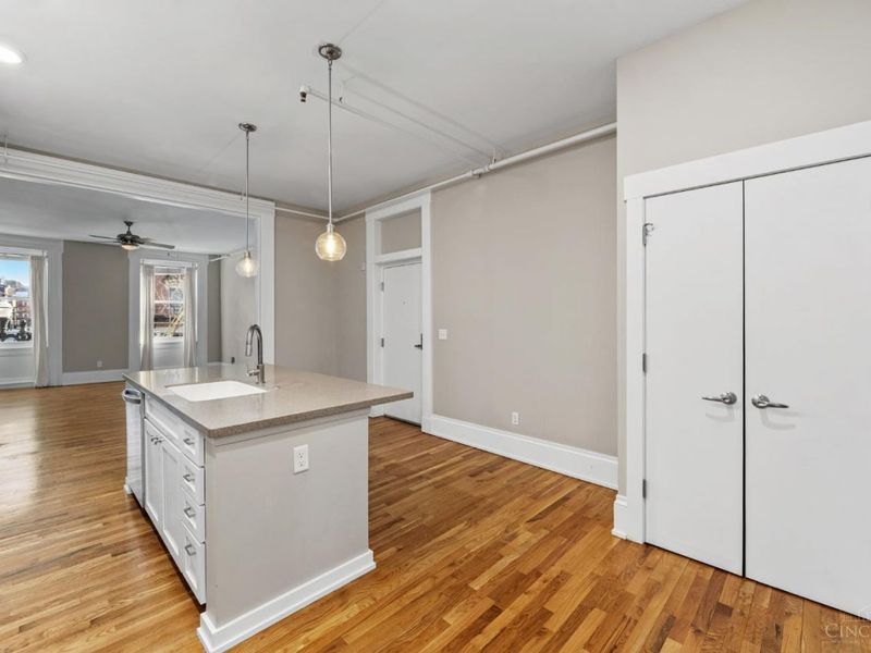 1407 Vine Street, Unit 202, Cincinnati, OH 45202 Photo 11