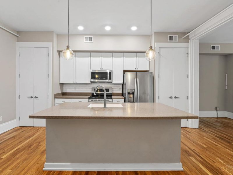 1407 Vine Street, Unit 202, Cincinnati, OH 45202 Photo 14