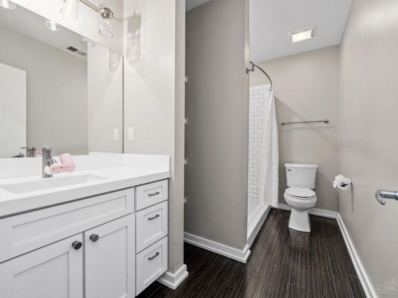 1407 Vine Street, Unit 202, Cincinnati, OH 45202 Photo 29