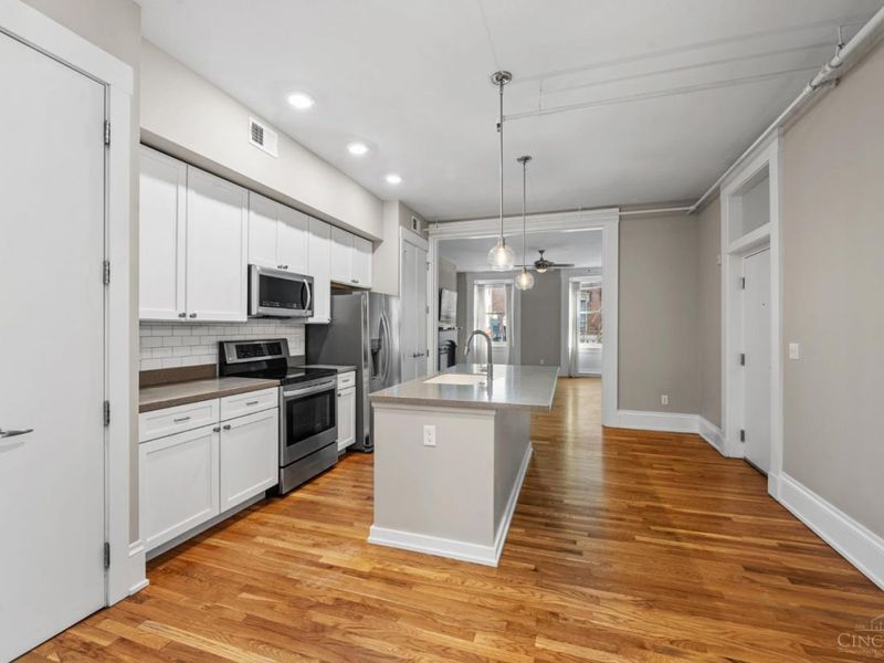 1407 Vine Street, Unit 202, Cincinnati, OH 45202 Photo 9