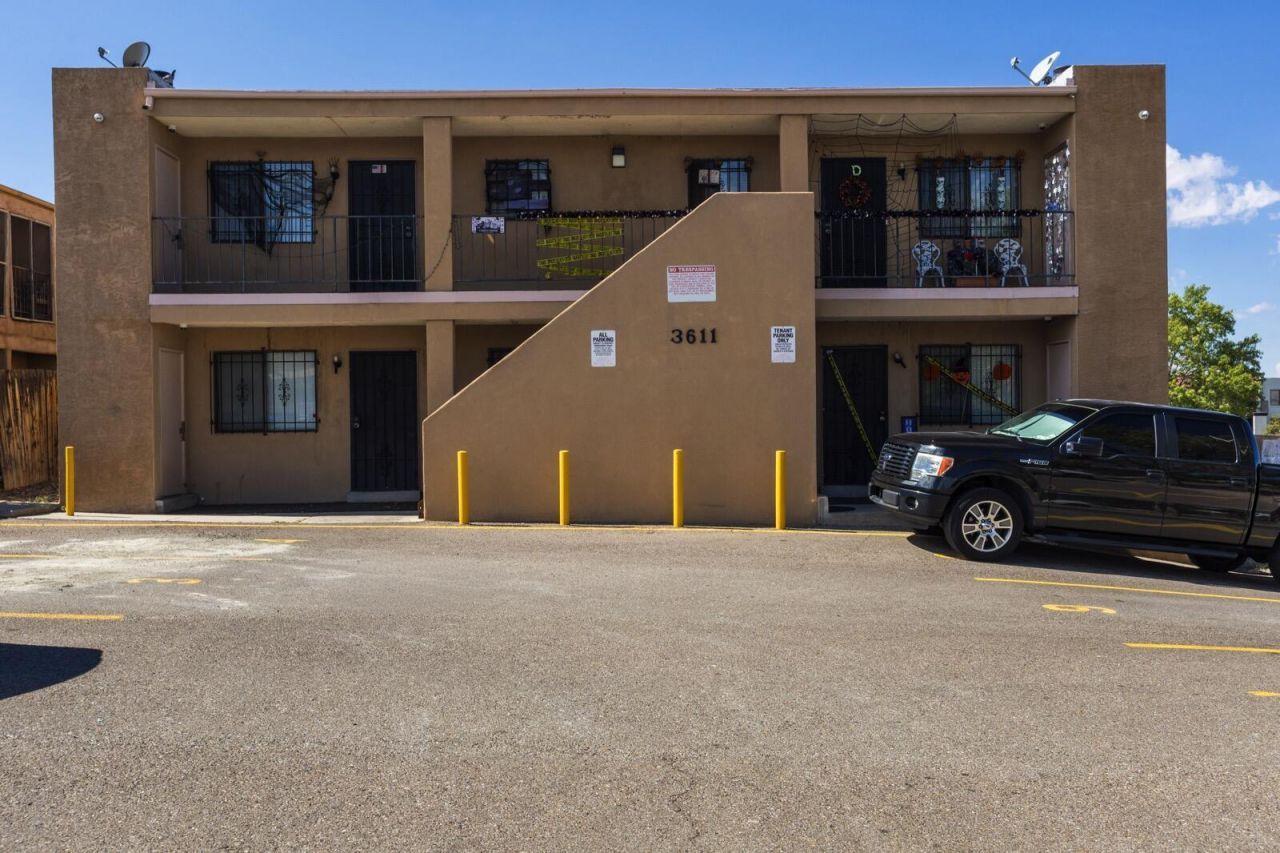 3611 Tyson Place Ne, Albuquerque, NM 87107 Main Photo