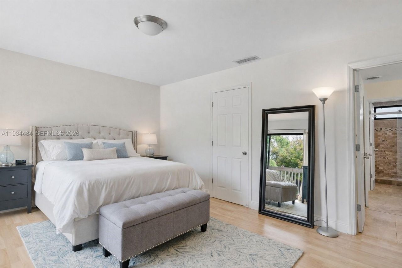 515 NE 38th St , Unit 10, Miami, FL 33137 Photo