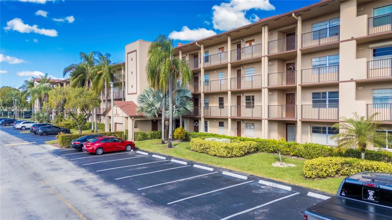 13105 SW 16th Ct, Unit 101L, Pembroke Pines, FL 33027 Photo