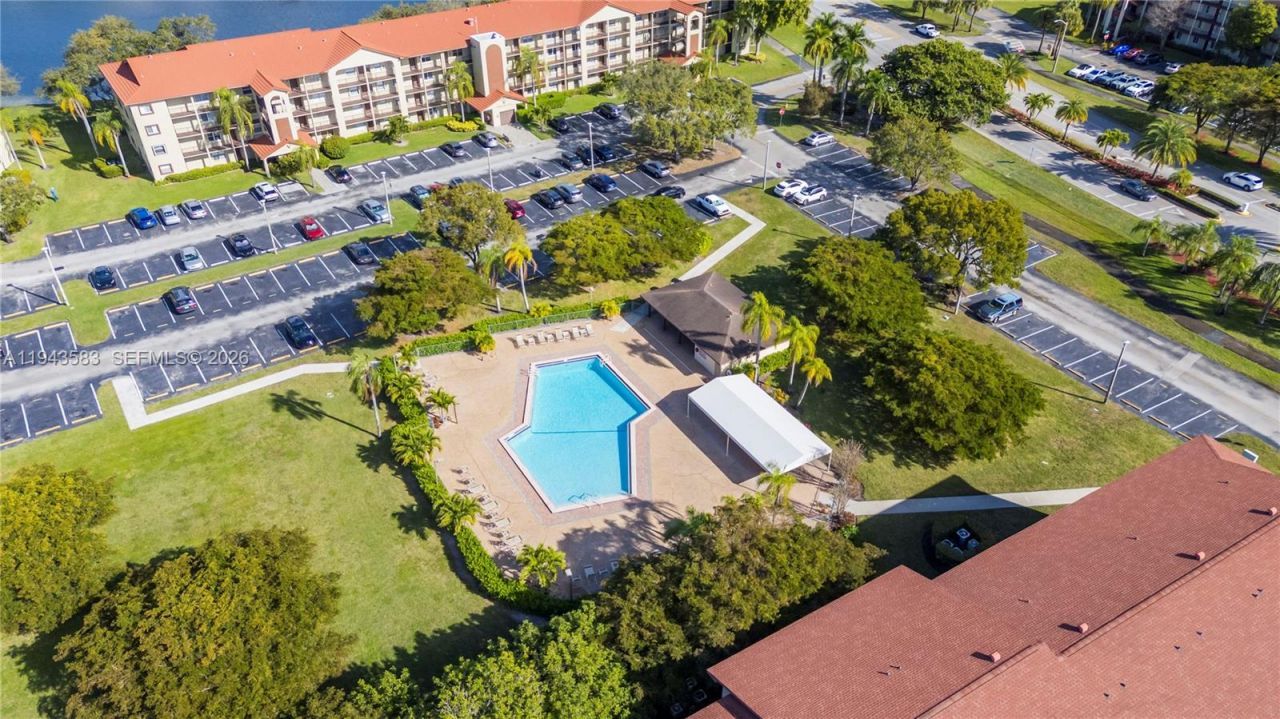 13105 SW 16th Ct, Unit 101L, Pembroke Pines, FL 33027 Photo