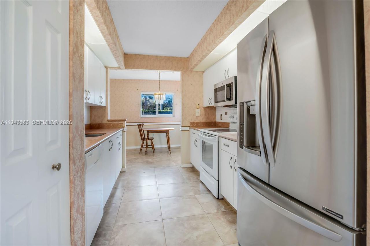 13105 SW 16th Ct, Unit 101L, Pembroke Pines, FL 33027 Photo