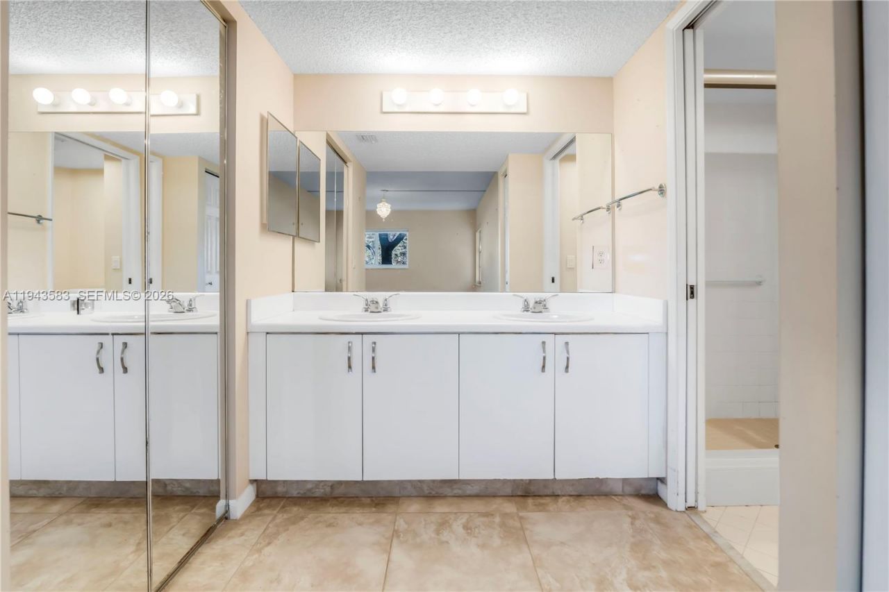 13105 SW 16th Ct, Unit 101L, Pembroke Pines, FL 33027 Photo