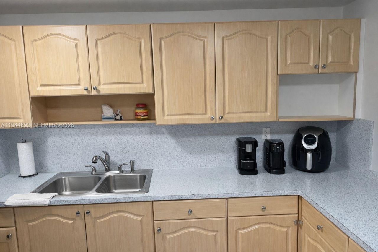 10090 NW 80th Ct, Unit 1540, Hialeah Gardens, FL 33016 Photo